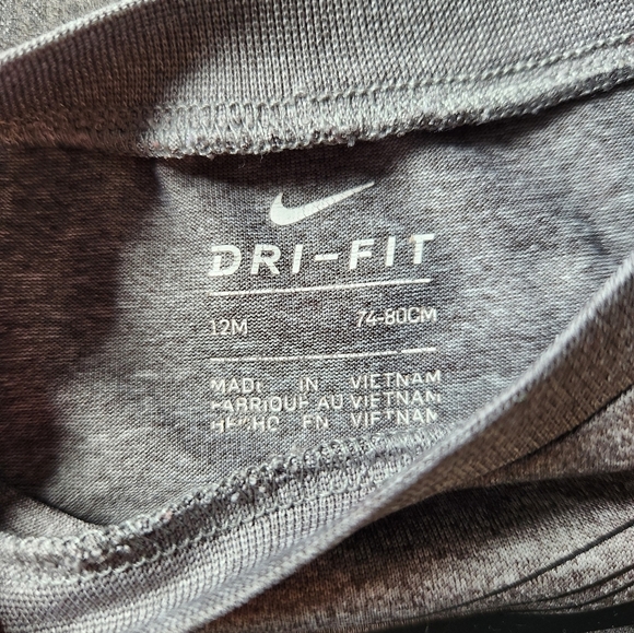 Nike dri fit tee shirt size 12 month - Picture 4 of 4
